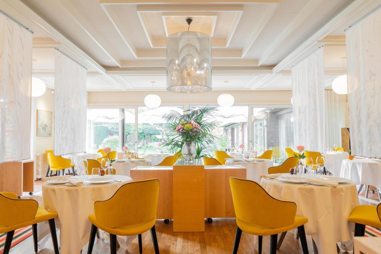 فندق Le Manoir Du Lys, The Originals Relais Bagnoles de l'Orne Normandie المظهر الخارجي الصورة